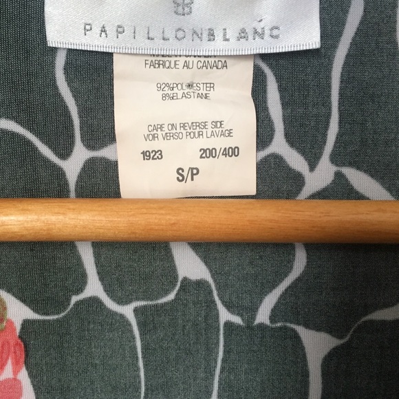 Papillon Blanc Floral Top - Picture 5 of 6